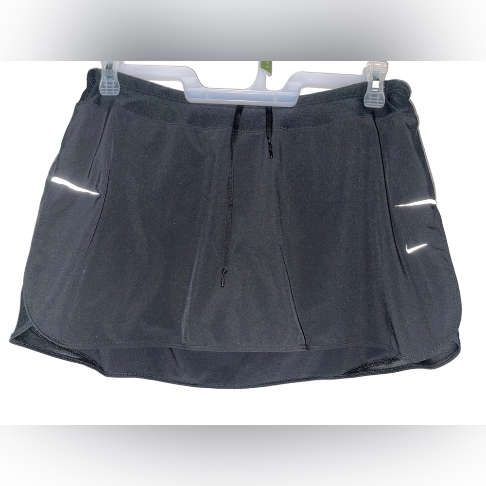 Women’s XL Nike Dri-Fit workout skirt
